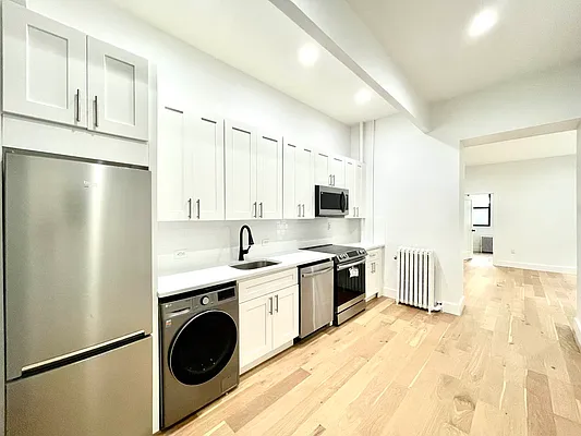 Rented by Pear NYC LLC | media 20