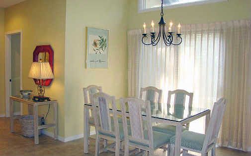 2nd image of 2357/2359 Boxwood Ln #2357
