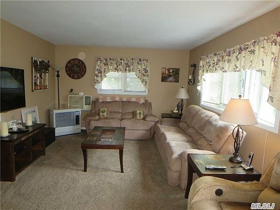 2nd image of 2412 Willoughby Ave