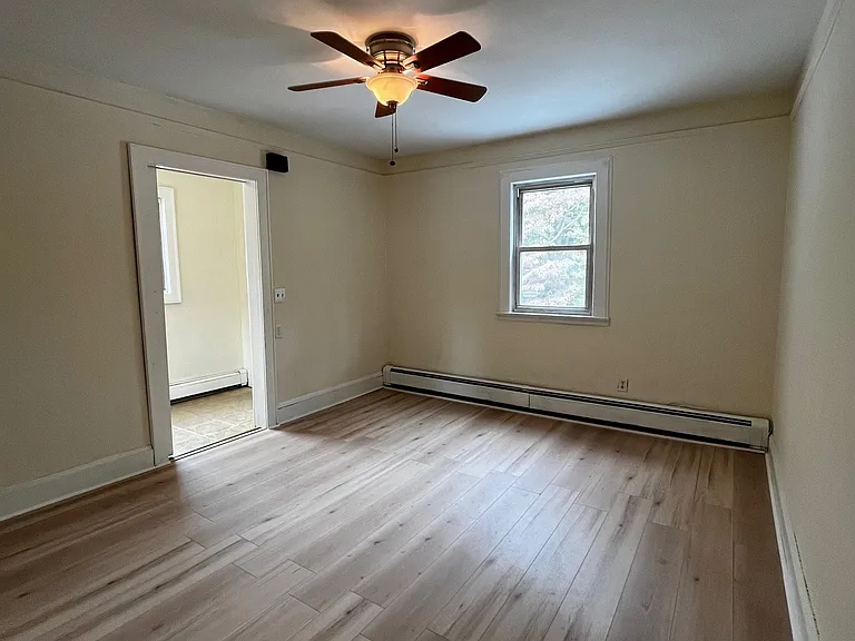 195 Pleasant Ave #2 — Photo 9