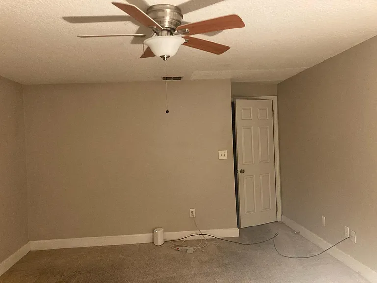 11340 Rustic Green Ct — Photo 40