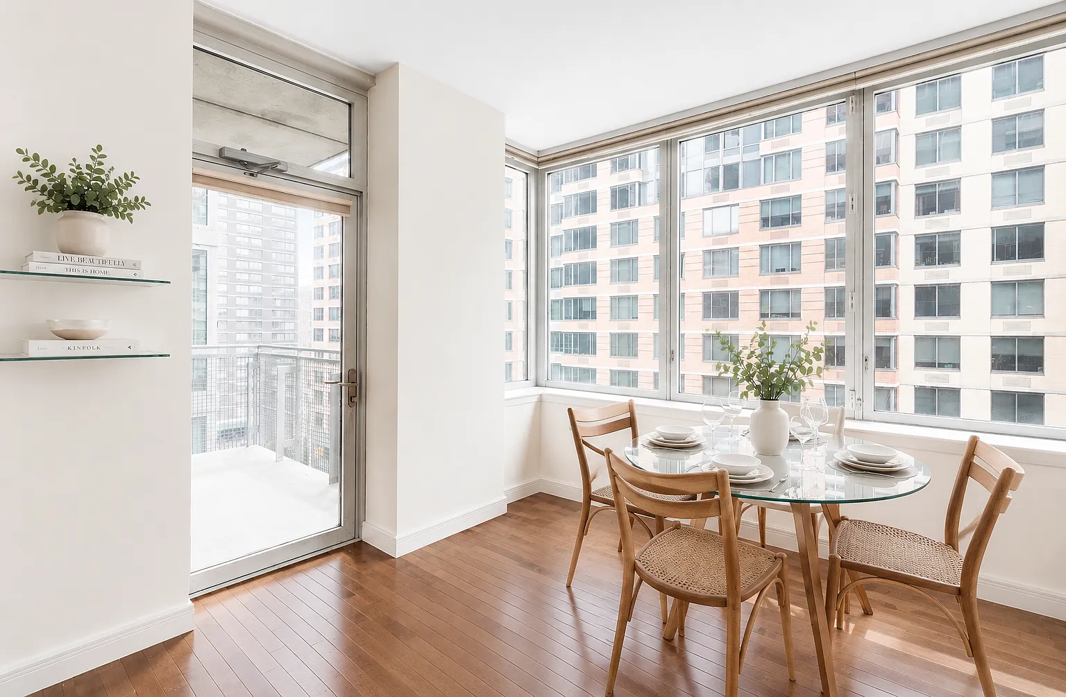225 East 34th Street — Photo 4