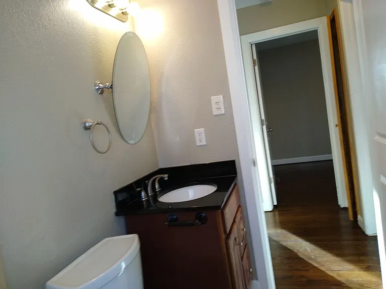 3316 N Adams St — Photo 24