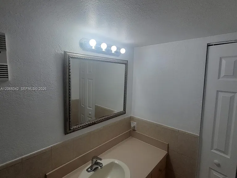 7151 Miami Lakes Dr #P36 — Photo 16