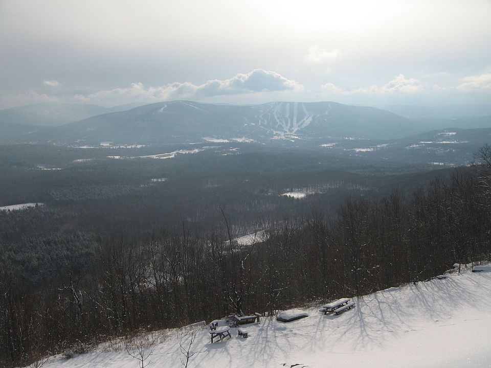 2nd image of 206 Buckskin Loop