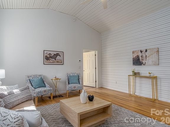 4th image of 48 Elliott Rd