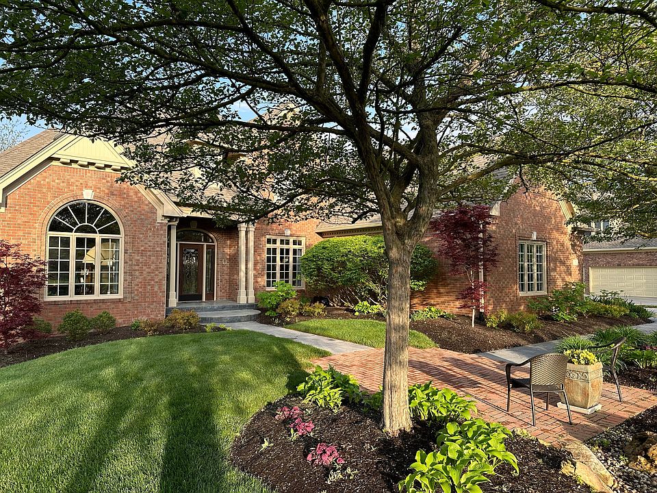 1800 Lanarkshire Dr, Greenwood, IN 46143 Zillow