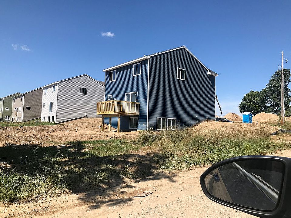 1st image of 656 E North St