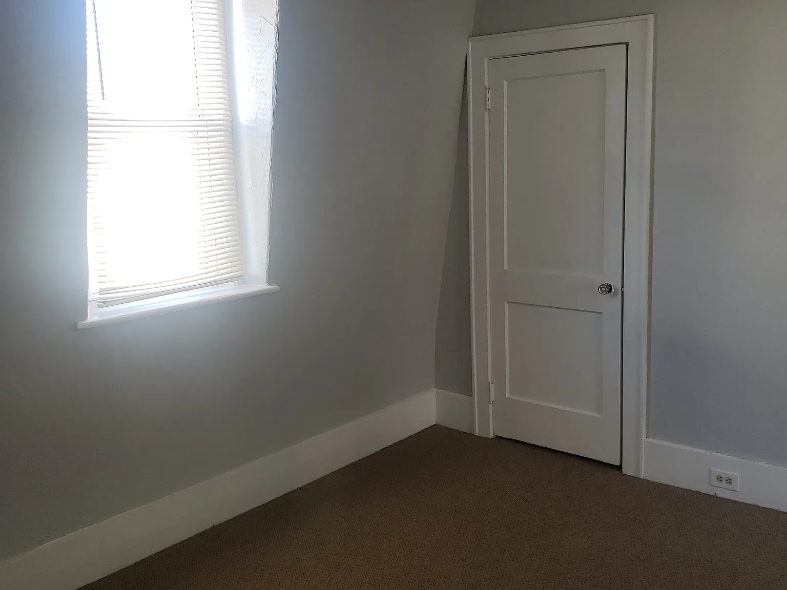 2 bed, 900 sqft, $1,500 — Photo 3