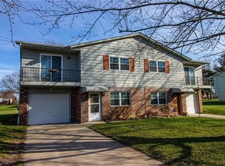 1181/1183 Carpenter Rd N, Brunswick, OH 44212