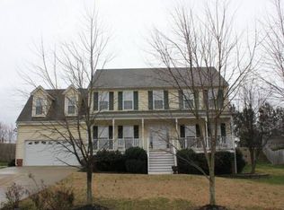 205 Meadow Fox Rd, Holly Springs, NC 27540