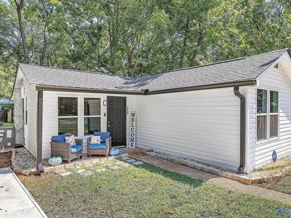 306 Treymore Ave NW