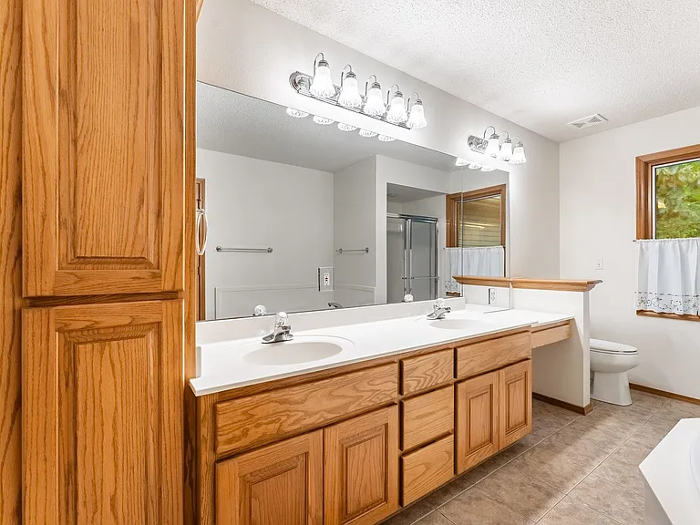 5 Ellesmere Ln — Photo 21
