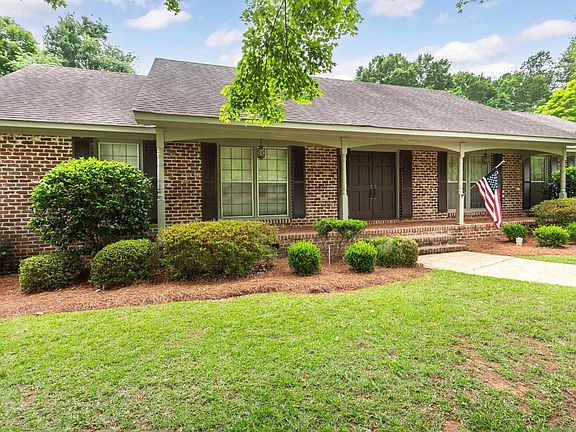 2nd image of 1123 Shady Lane Cir