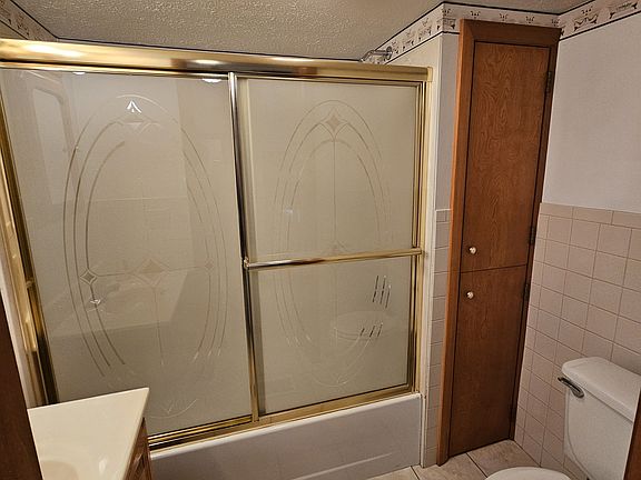 4th image of 608 Woodland Ave #A