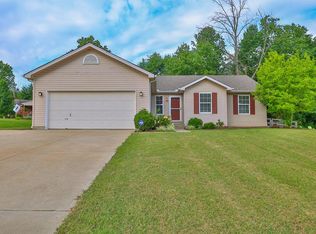 3353 Whispering Trees Dr, Amelia, OH