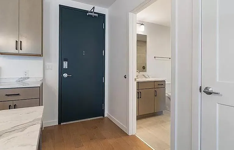 2635 Penn Ave #215 — Photo 22