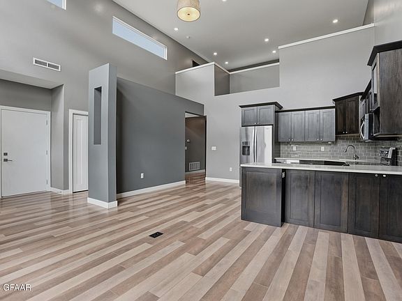 5th image of 3968 Ivy Dr