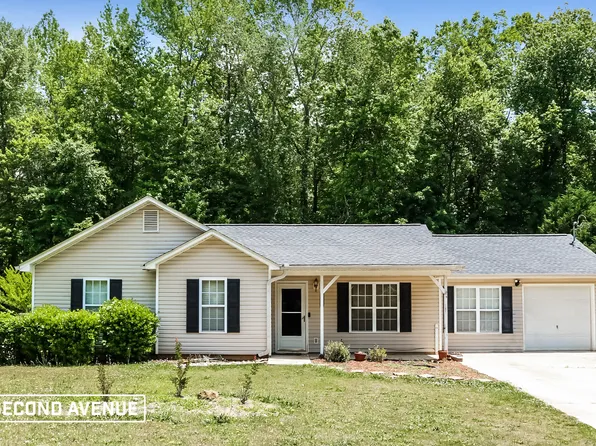905 Woodwind Dr, Rockmart, GA 30153