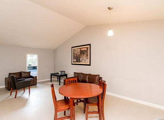 4th image of 6123 Woodthrush Dr