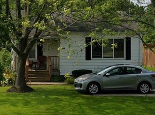 5091 W Carpenter Rd, Flint, MI 48504