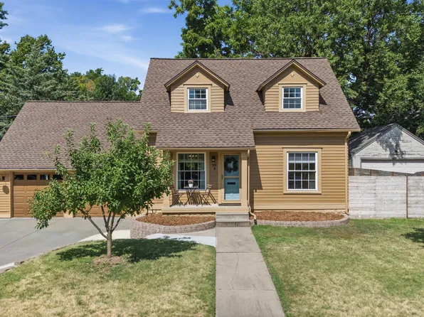 1535 N Woodrow Ct, Wichita, KS 67203