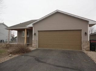 4863 Stoneridge Dr, Monticello, MN 55362