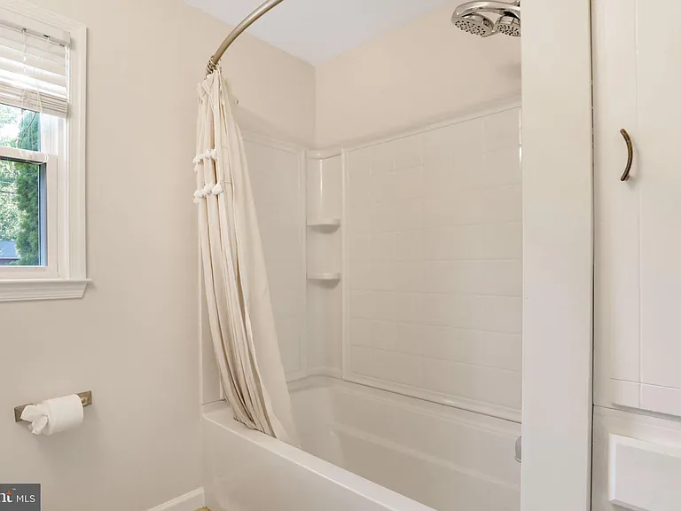 8011 Jackson Rd — Photo 51