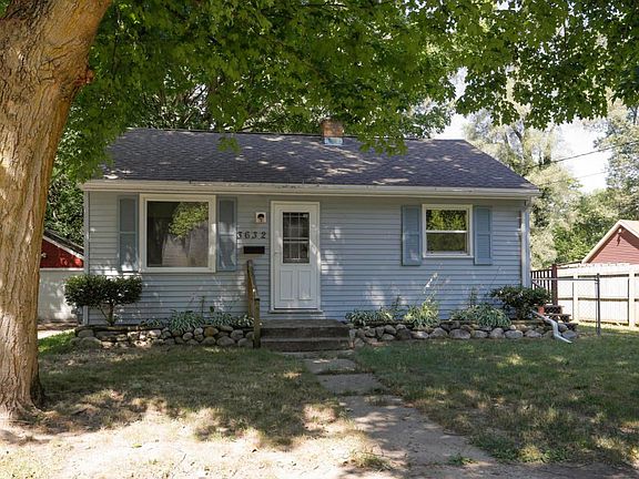 3632 Hoover St-102