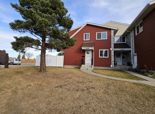 13279 47th St NW, Edmonton, AB T5A3L5