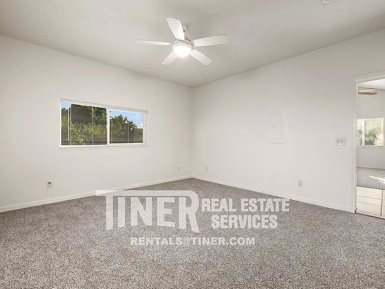 9304 Orangevale Ave — Photo 11
