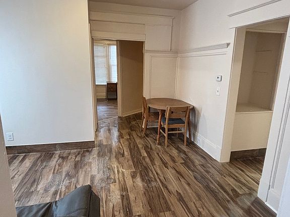 5th image of 121 Heath St