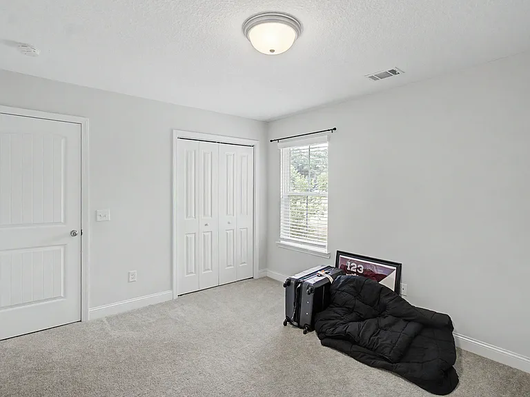 785 Fairview Cir — Photo 24
