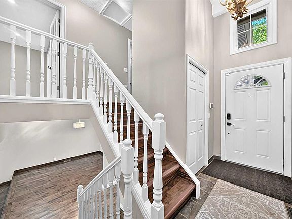 4th image of 448 W Strathcona Dr SW #25