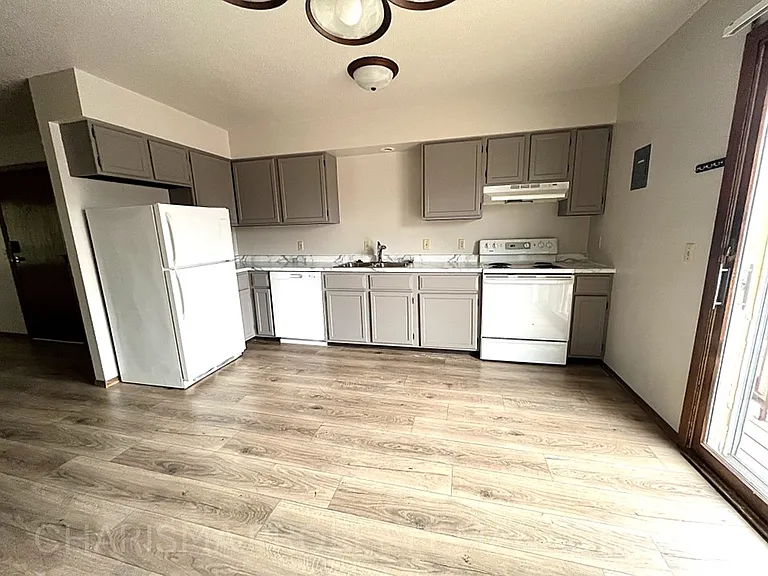 3604 S Cathy Ave — Photo 25