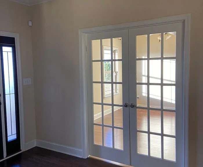 219 Coral Ct — Photo 4