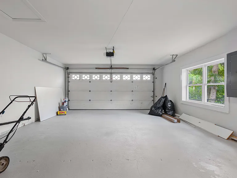 1351 Ohio Ave — Photo 33