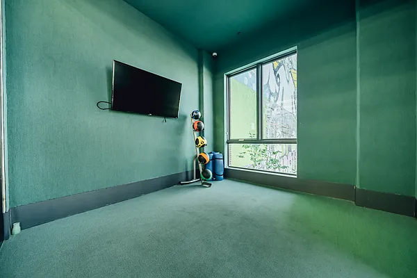 Rented by Nooklyn NYC LLC | media 49