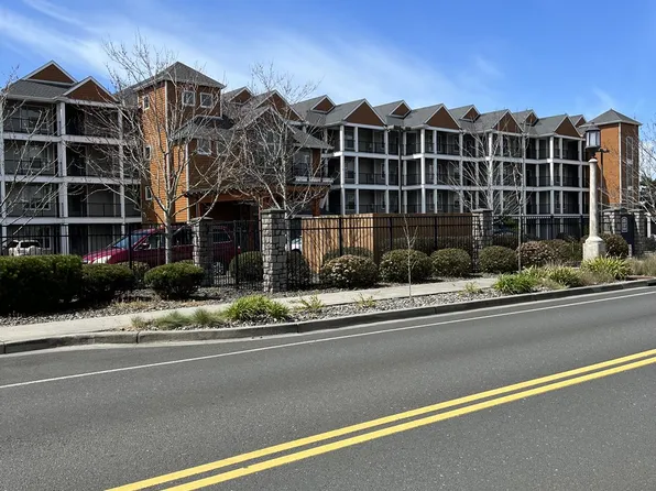 1000 N Holladay Dr Unit 302, Seaside, OR 97138