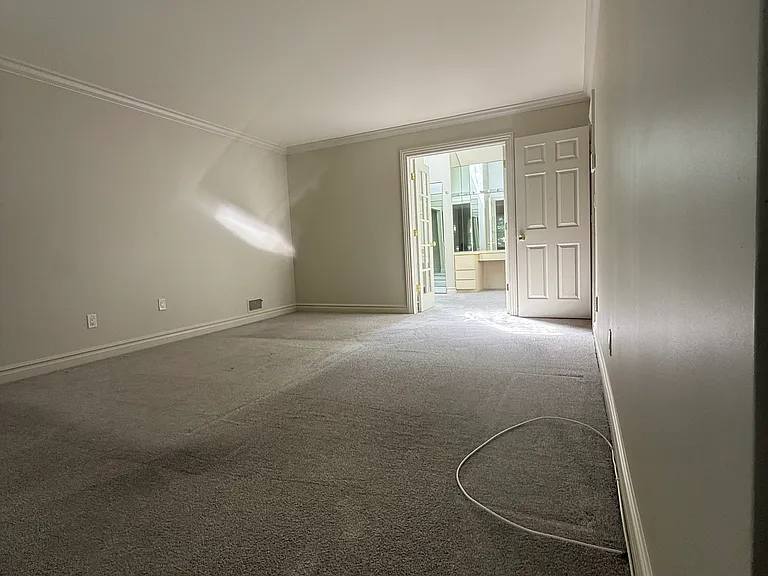 730 Floyd St — Photo 37