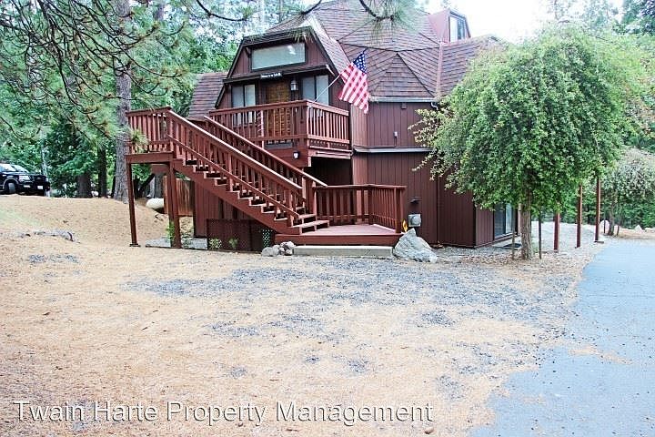 1st image of 23608 Lakewood Dr