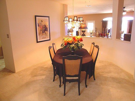 Formal Dining