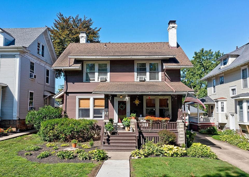 1st image of 32 Glenwood Blvd