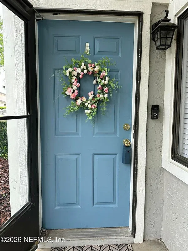 3 bed, 2.0 bath, 1170 sqft, $2,300 — Photo 4