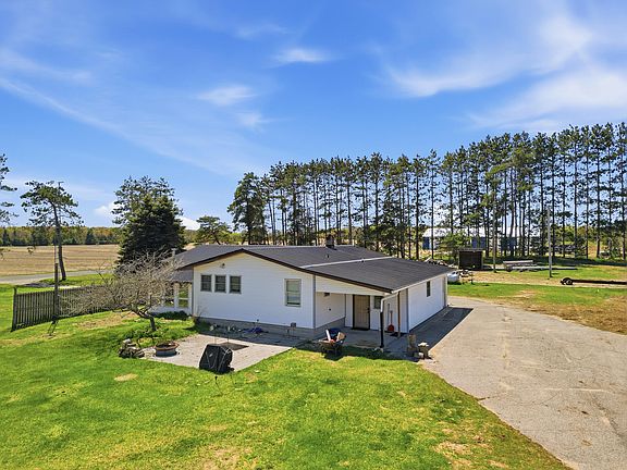 5th image of 12686 Buchanan Rd