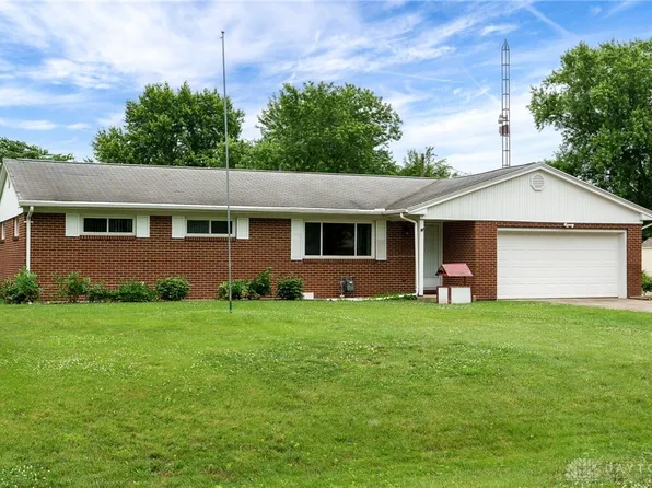 8866 Meadowlark Dr, Franklin, OH 45005
