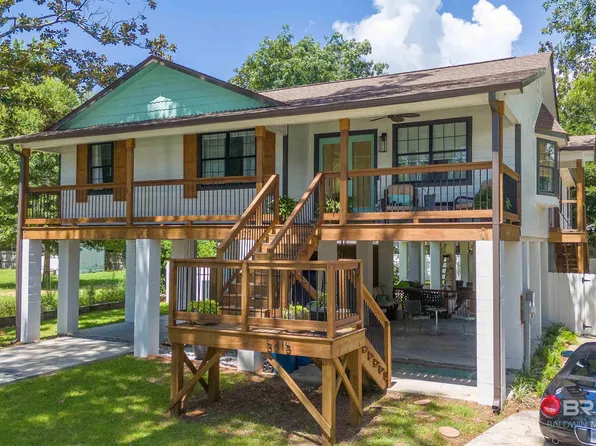 5215 Pine Rd, Orange Beach, AL 36561