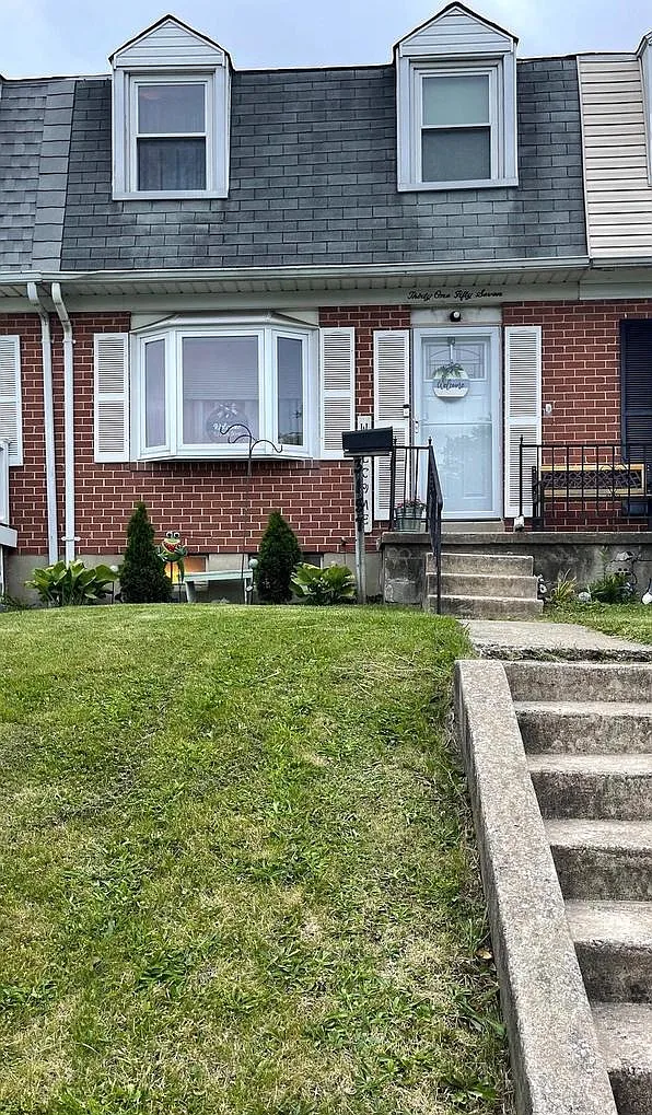 3 bed, 1386 sqft, $2,399 — Photo 2