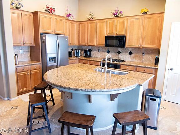 5th image of 3509 La Cascada Ave