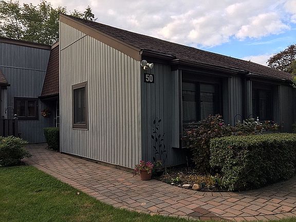 4th image of 50 Strathmore Gate Dr